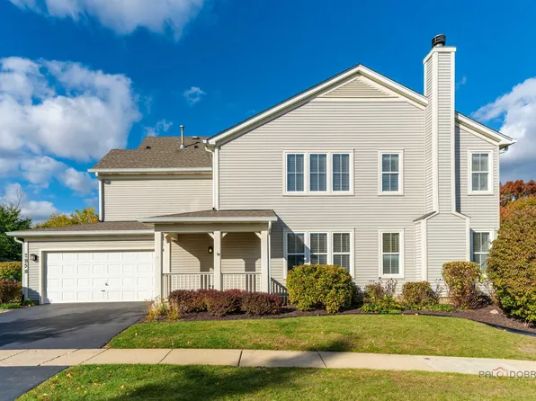 2858 Falling Waters Ln, Lindenhurst, IL 60046