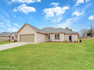 204 Anderson Oaks Dr, Pearl, MS 39208