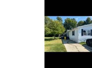 52239 Landsdowne Cir, Chesterfield, MI 48051