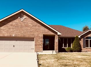 616 Liberty Rd, Smithville, MO 64089