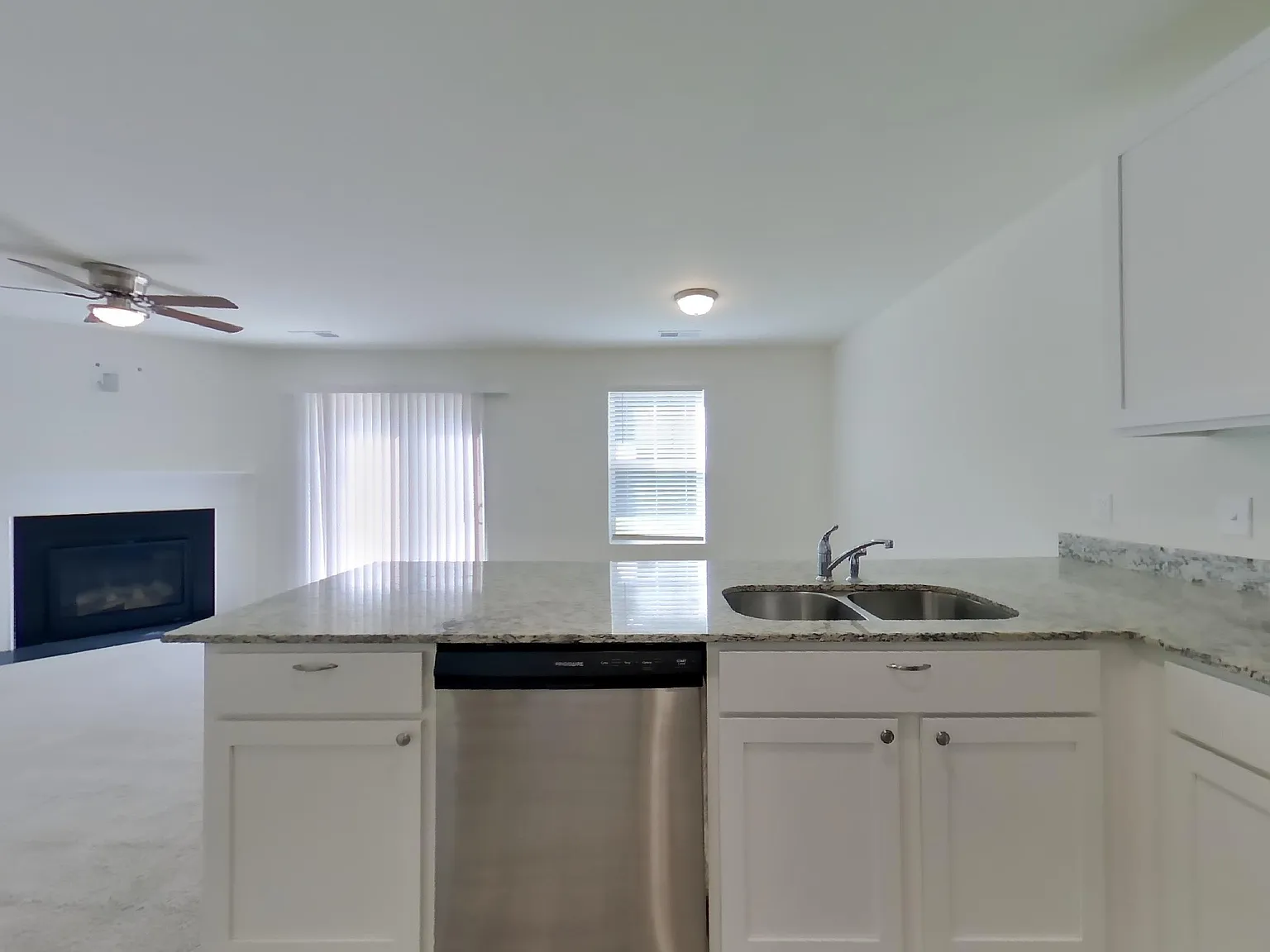 3 bed, 1507 sqft, $1,699 — Photo 4