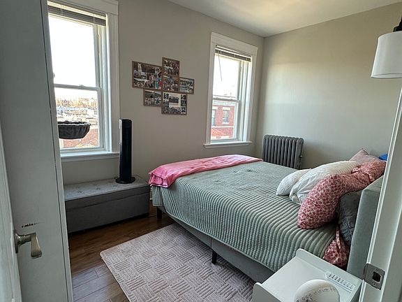 4th image of 1197 Commonwealth Ave APT 22