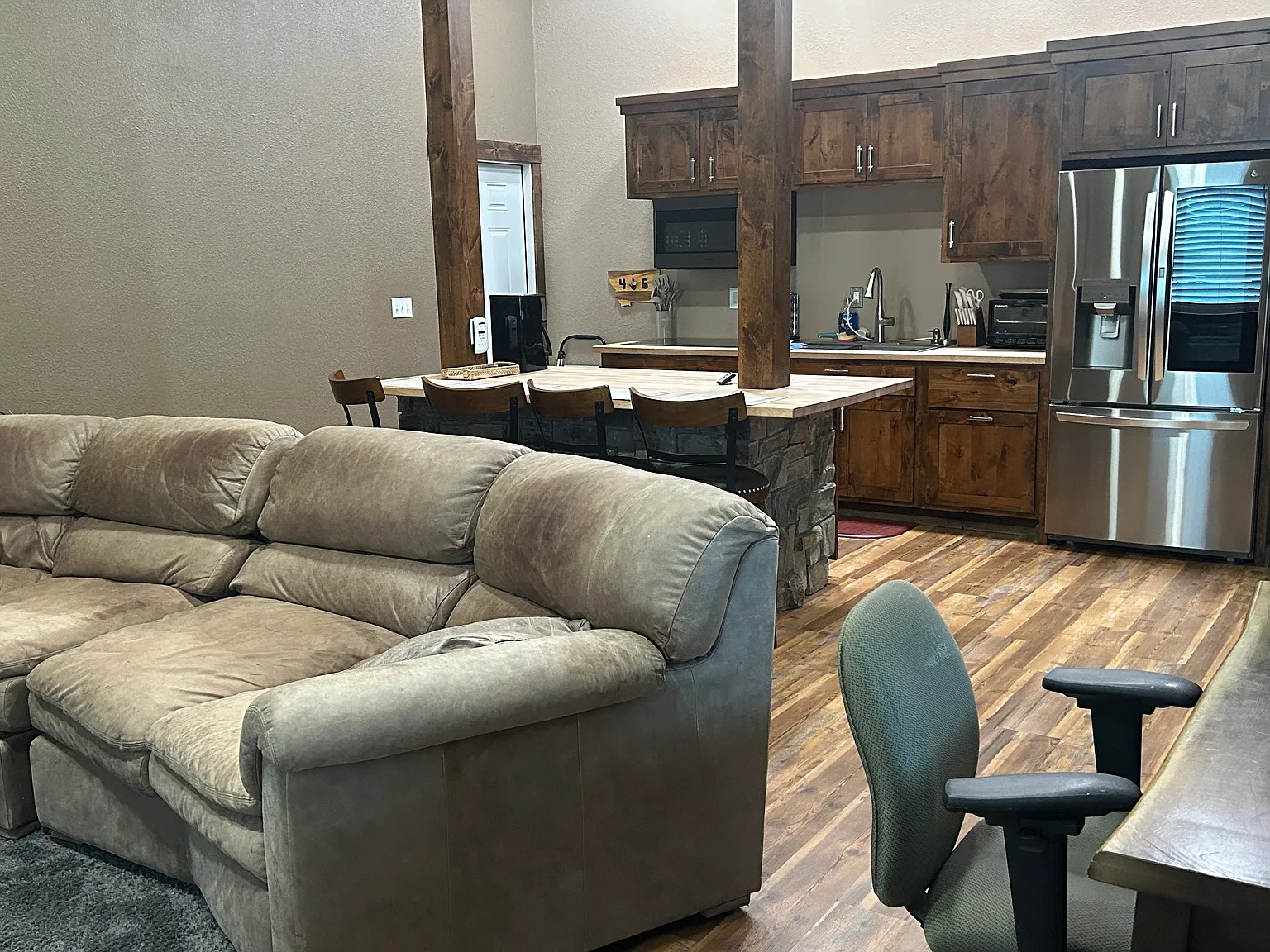 1 bed, 1800 sqft, $1,800 — Photo 4