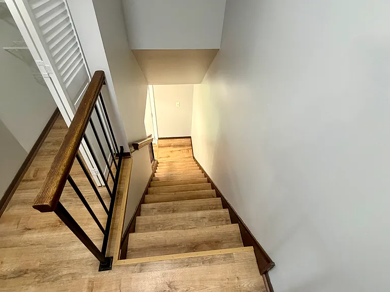 1067 Glouchester Hbr — Photo 7