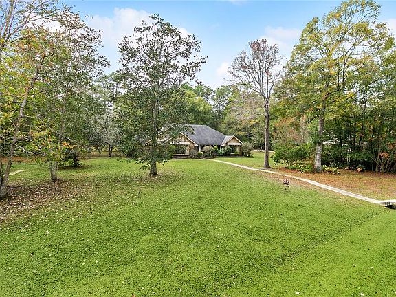 2nd image of 808 Pine Alley Dr