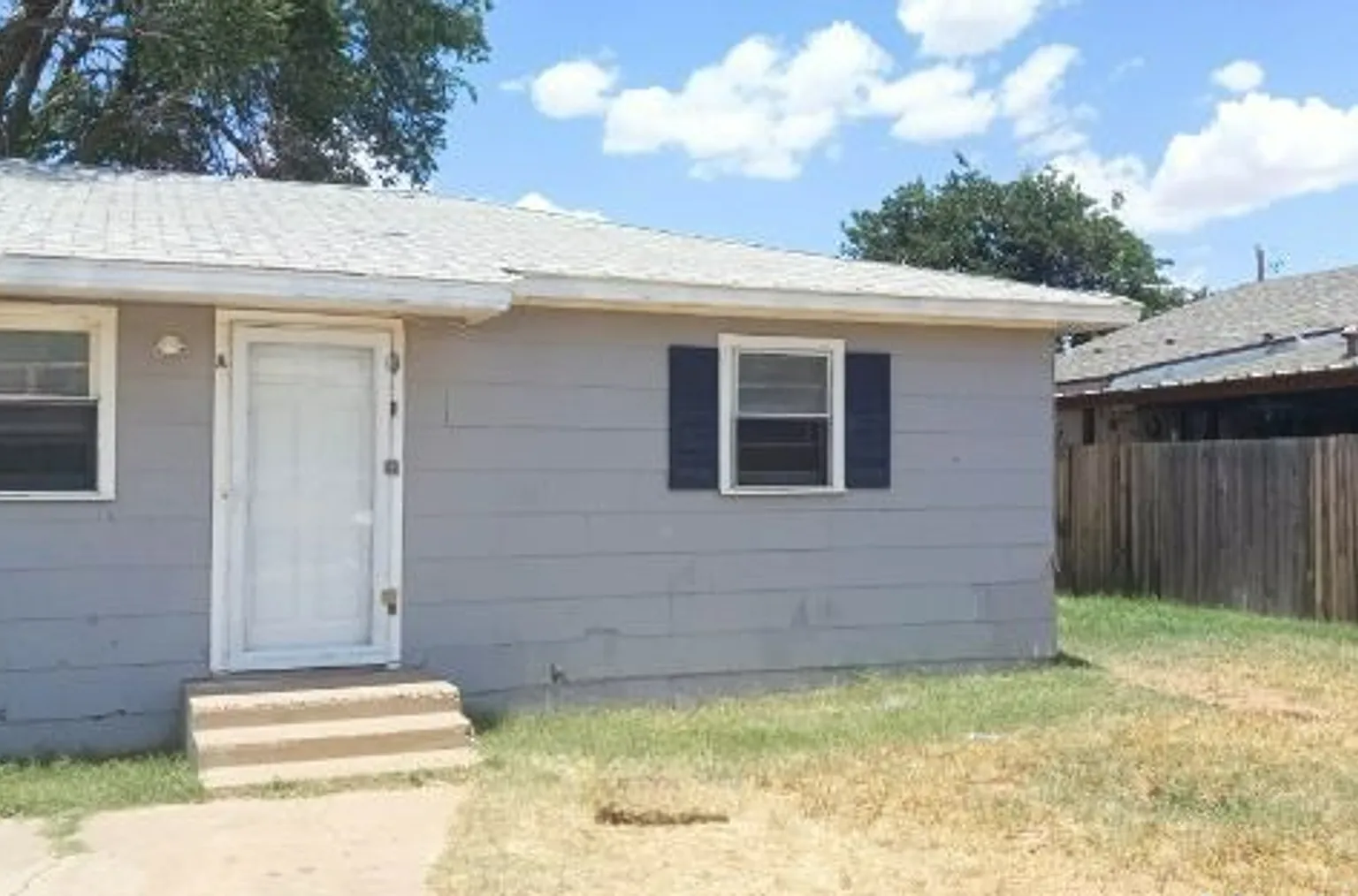 2720 Colgate Street — Photo 2