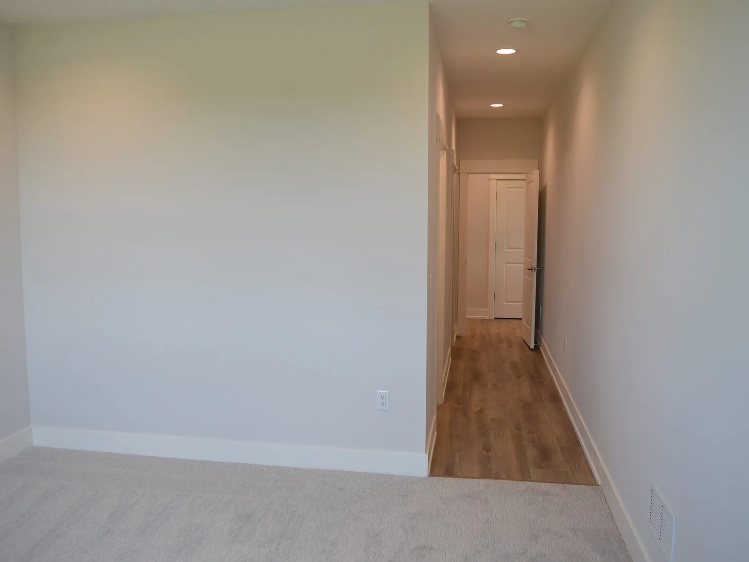 3 bed, 1667 sqft, $2,495 — Photo 4