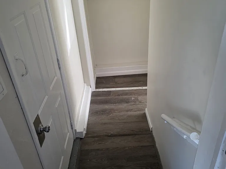 158 Parkway Dr — Photo 8