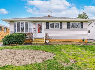32208 Knobel St, Willowick, OH 44095