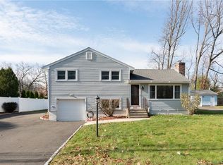 243 Woodhouse Ave, Wallingford, CT 06492