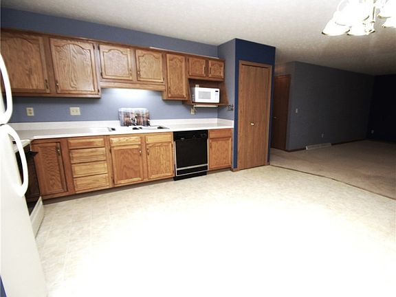 3rd image of 8734 Northstar Cir