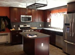 536 Park Ave, Cranston, RI 02910