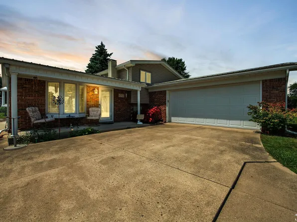 4752 Forest Ln, Trenton, MI 48183