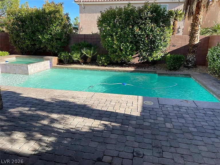 6313 Stag Hollow Ct — Photo 2
