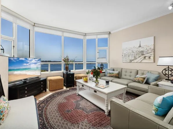 700 W Harbor Dr W #1703, San Diego, CA 92101