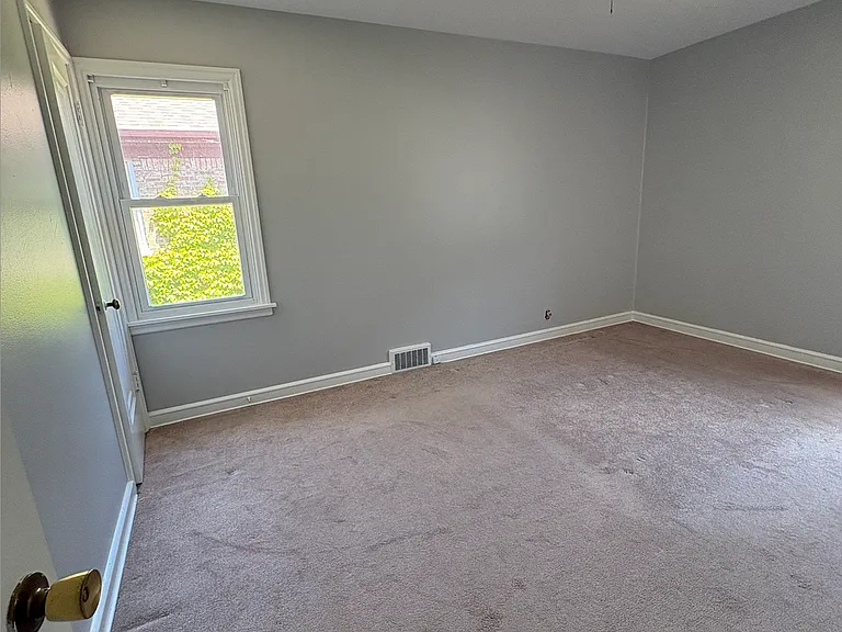 Bedroom #1