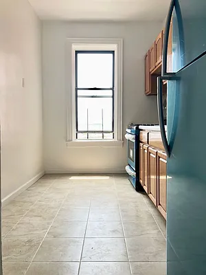 Rented by Zjama Realty Corp | media 1