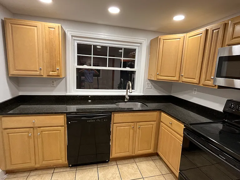 2 Washington Street Pl #2 — Photo 4