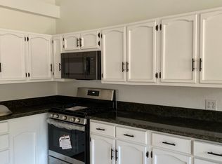 911 Pinecrest Ave, Escondido, CA 92025