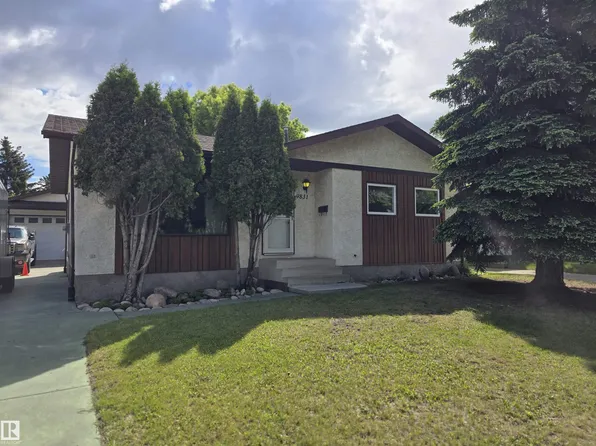 9831 188th St NW, Edmonton, AB T5T 4H3