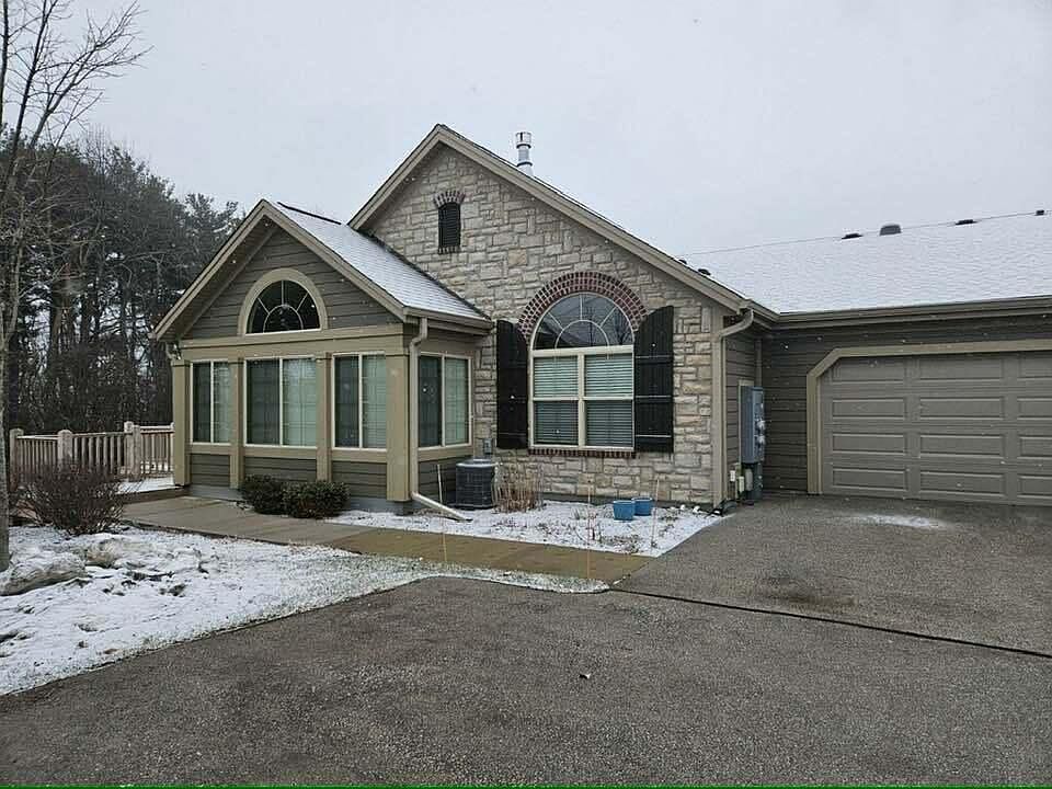 1st image of 1039 Ann Marie WAY