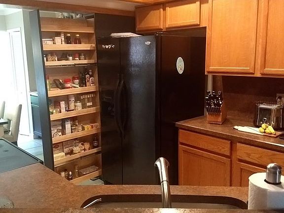 5th image of 1324 Coral Park Ln