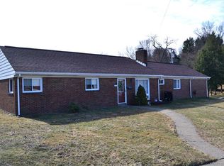5001 Clifton Dr, Aliquippa, PA 15001
