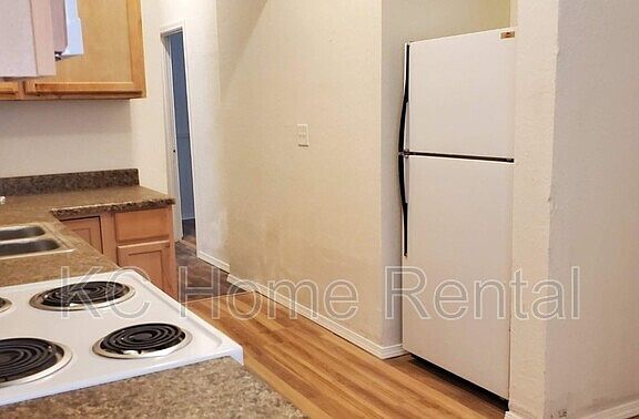 5th image of 3525 Smart Ave #A