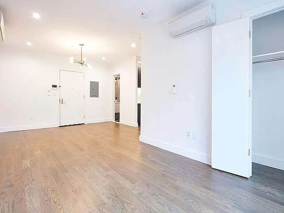 3rd image of 486 Gates Ave APT 3A