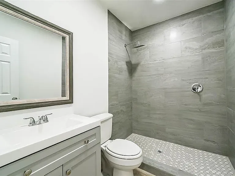 2705 Winbern St — Photo 12