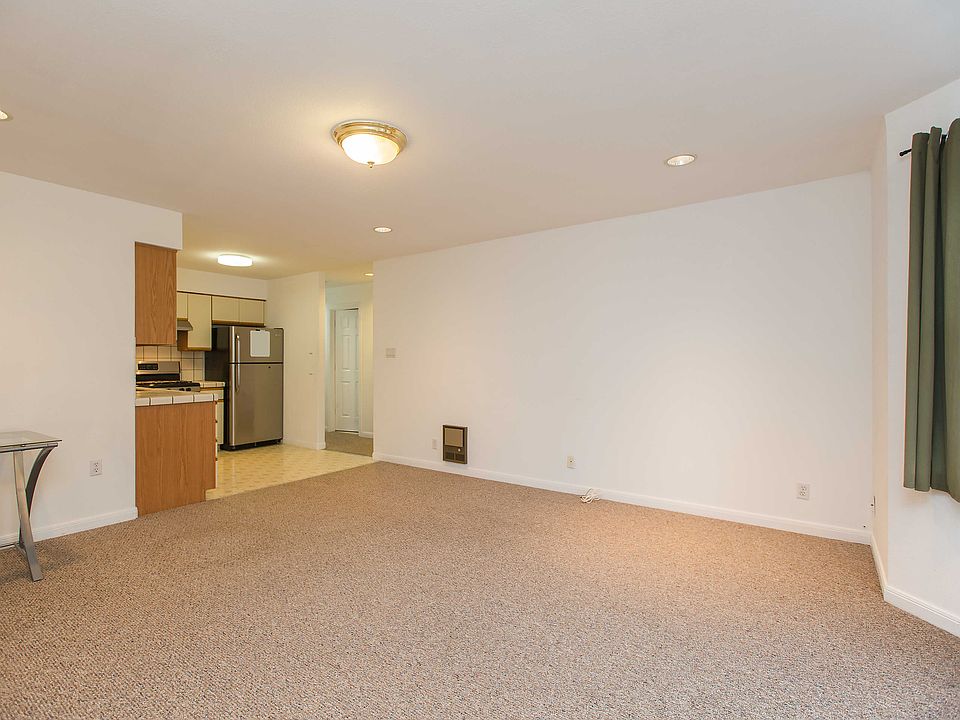 1st image of 328 2nd Ave #3