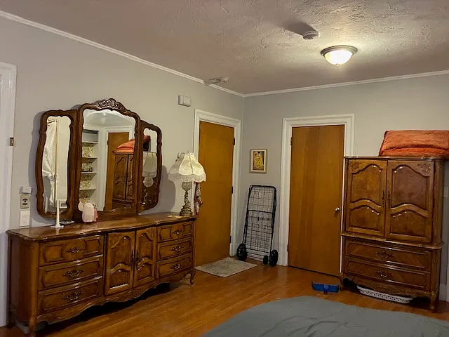 1065 Beacon St #B — Photo 12