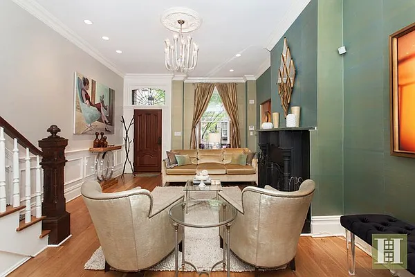 Sold by Halstead Property | media 3