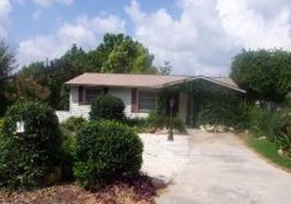 1st image of 26 Rose Ave