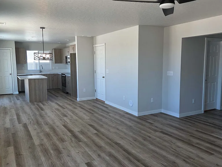 7303 S Bungalow Ave — Photo 6