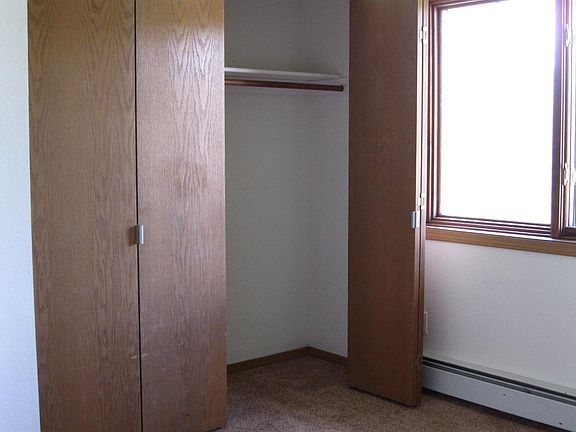 1st bedroom