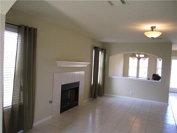 2nd image of 13716 Greinert Dr