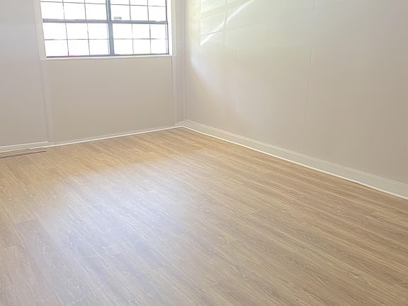 3rd image of 1207 S 10th St
