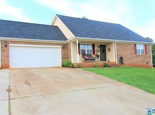 32 Andrew Dr, Weaver, AL 36277
