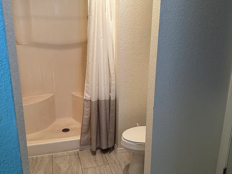 2301 Fairway Ter — Photo 12