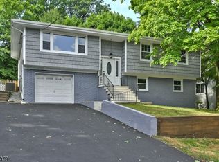 504 Edith Rd, Roxbury Twp., NJ 07850