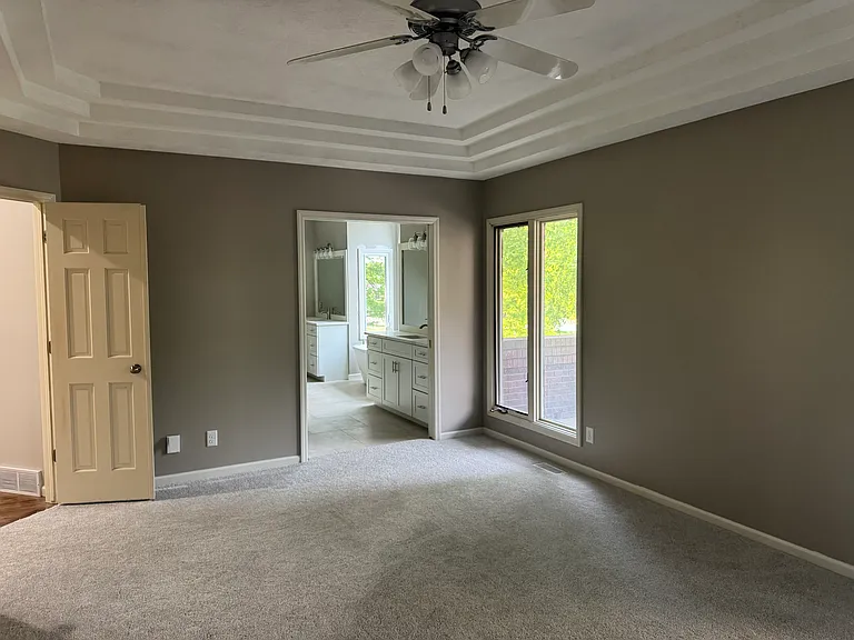 16728 Leavenworth Cir — Photo 23