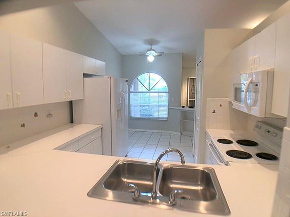 4th image of 8001 San Vista Cir #17L