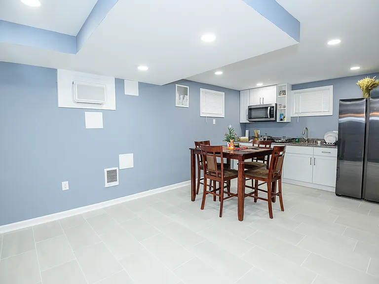 8007 Prince Georges Dr — Photo 8