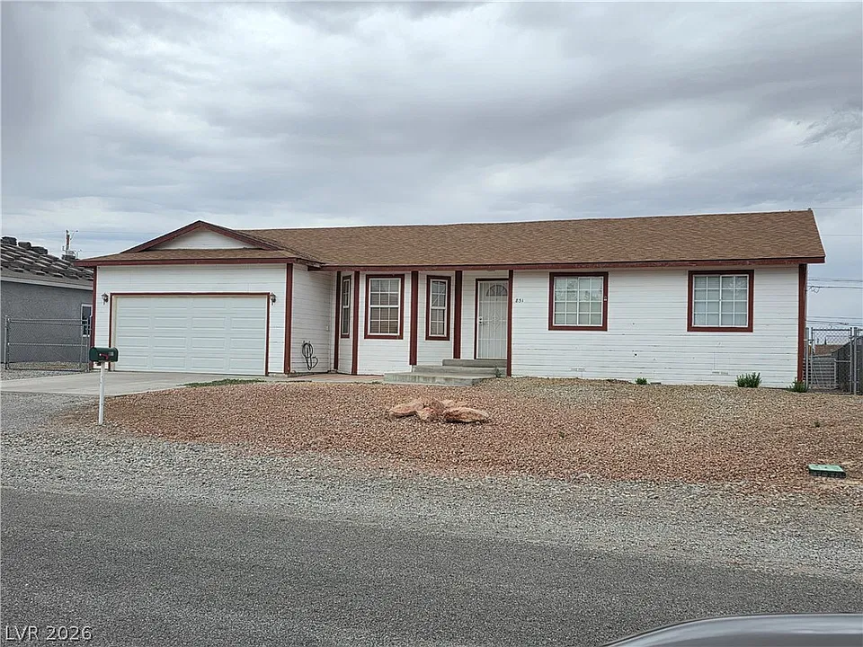 851 Lone Pine Rd