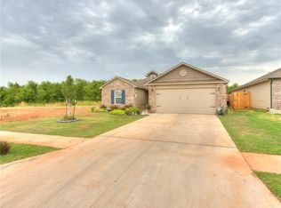 2223 Ridge Way, Chickasha, OK 73018