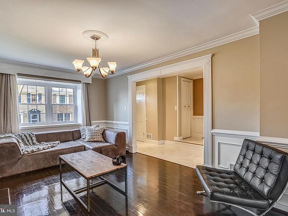 5th image of 546 Windover Ave NW