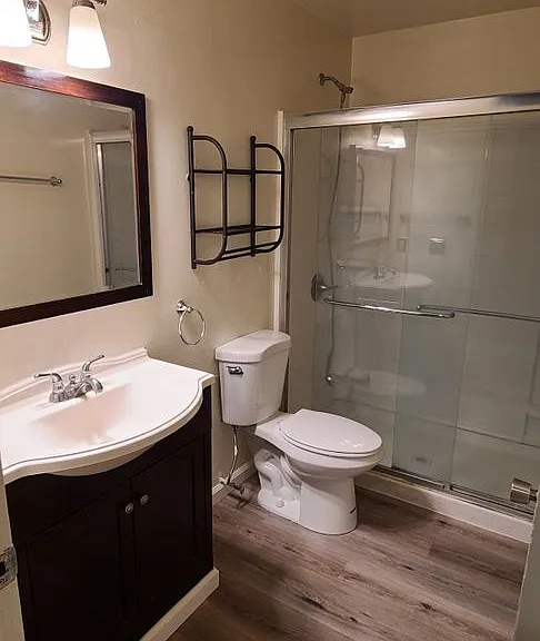 850 E Cotati Ave #4 — Photo 6