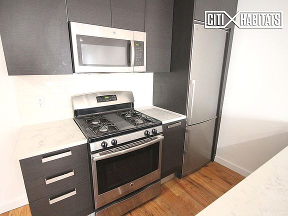 4th image of 103 Varet St #1