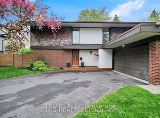 36 Varley Dr, Ottawa, ON K2K 1G2
